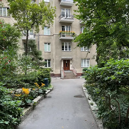 Unique, 3 Bedroom In The Center Warsaw